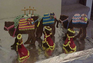 Finally we began to arrange the pieces on the wooden platform. Here's the wise men.