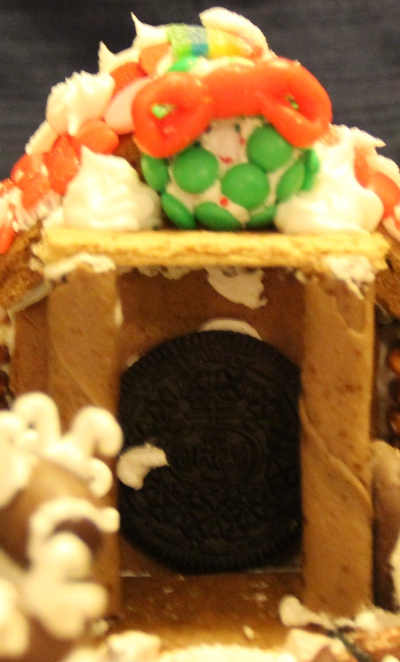 Shaya's hobbit door out of an Oreo cookie.!